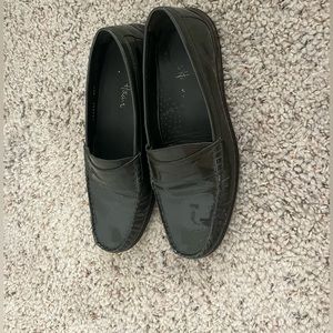 Dress shoes